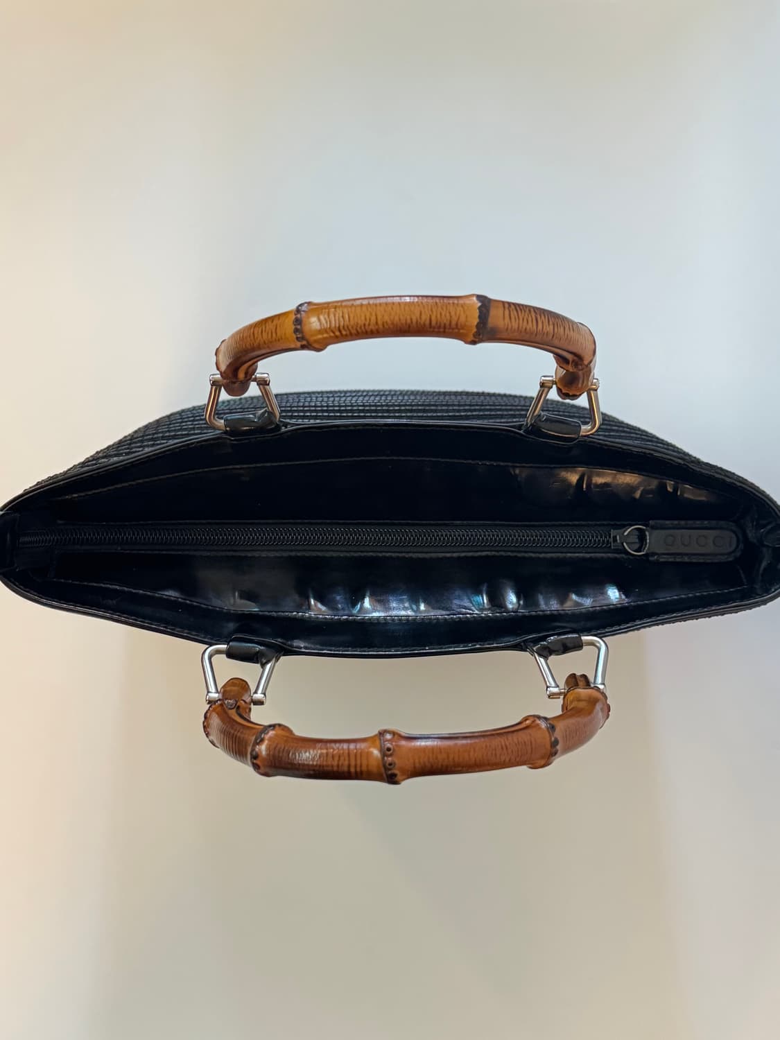 구찌(Gucci) 뱀부 에나멜 레더 토트백 상품이미지5