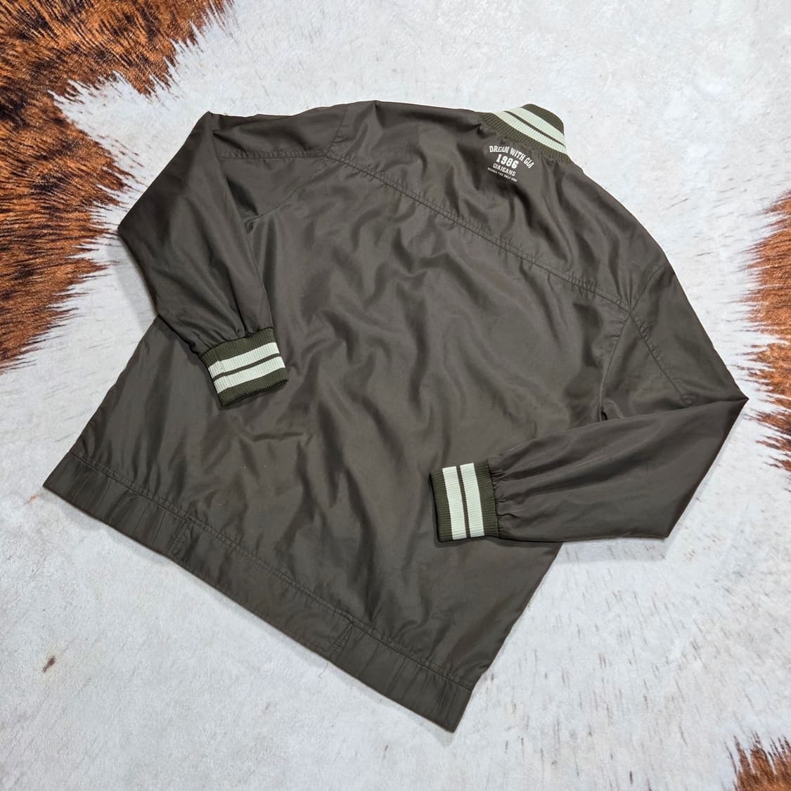 GIA 배색 바람막이 트랙탑 상품이미지4