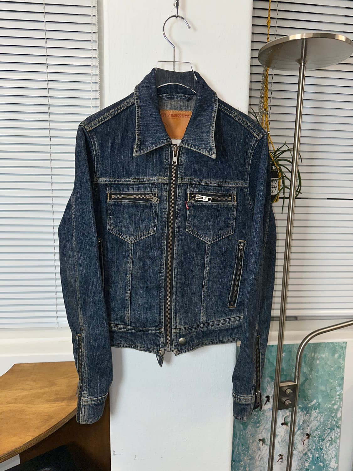 리바이스 세미 크롭 데님자켓 (딱붙핏) 상품이미지2