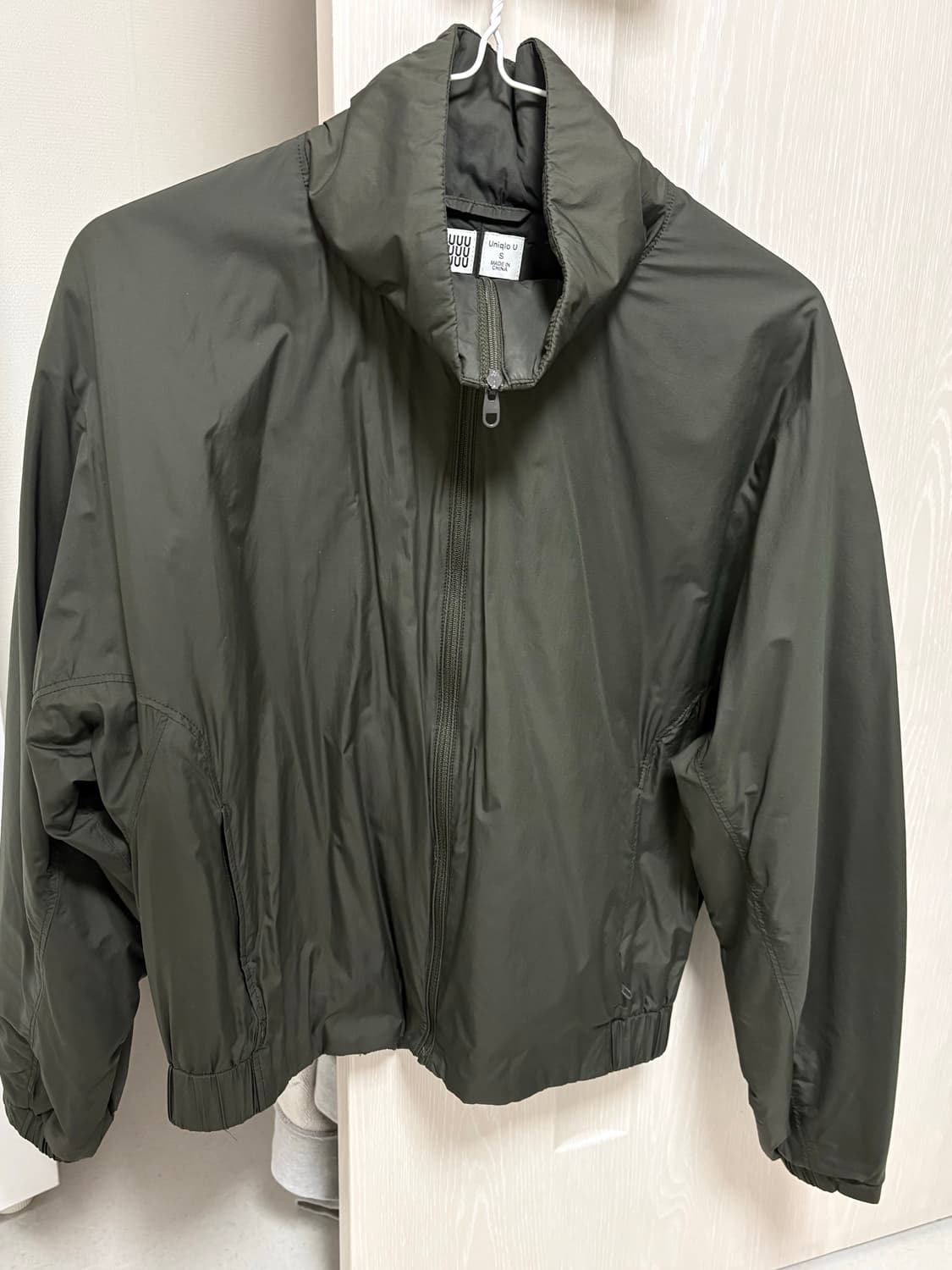 Uniqlo U 크롭 바람막이 상품이미지1