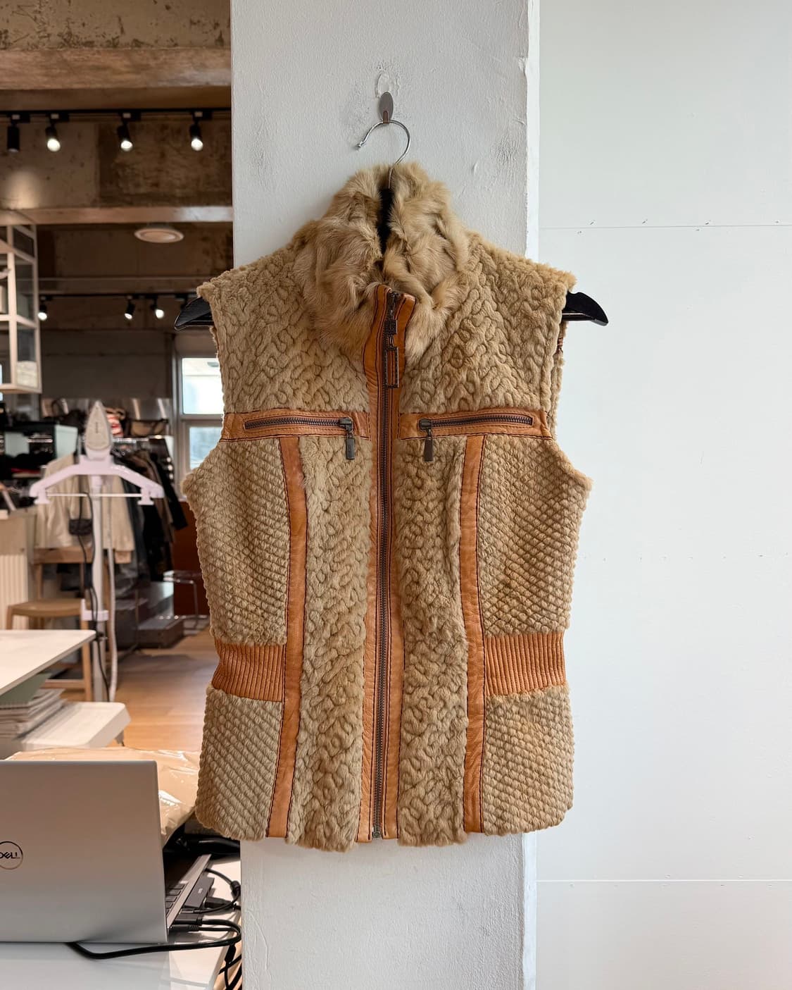 저스트 카발리 브라운 00s 퍼 베스트 자켓  상품이미지2