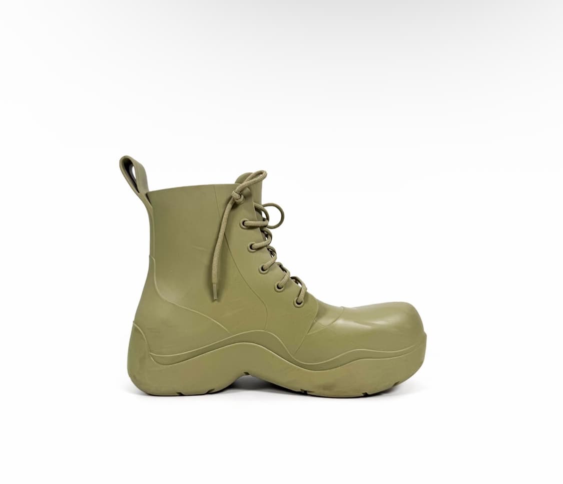 [43] 보테가베네타 남성 레이스업 퍼들 러버 앵클 부츠 트래버틴 상품이미지1