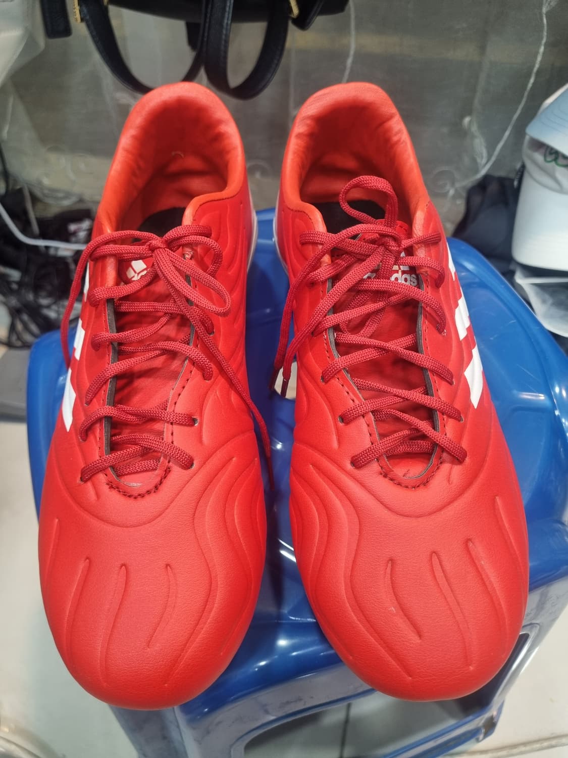 아디다스 빨간색 축구화 42사이즈 상품이미지2