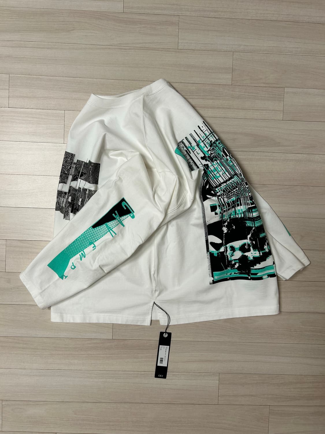 (XL) 카브엠트 퍼포마리아 롱슬리브-25fw  상품이미지3