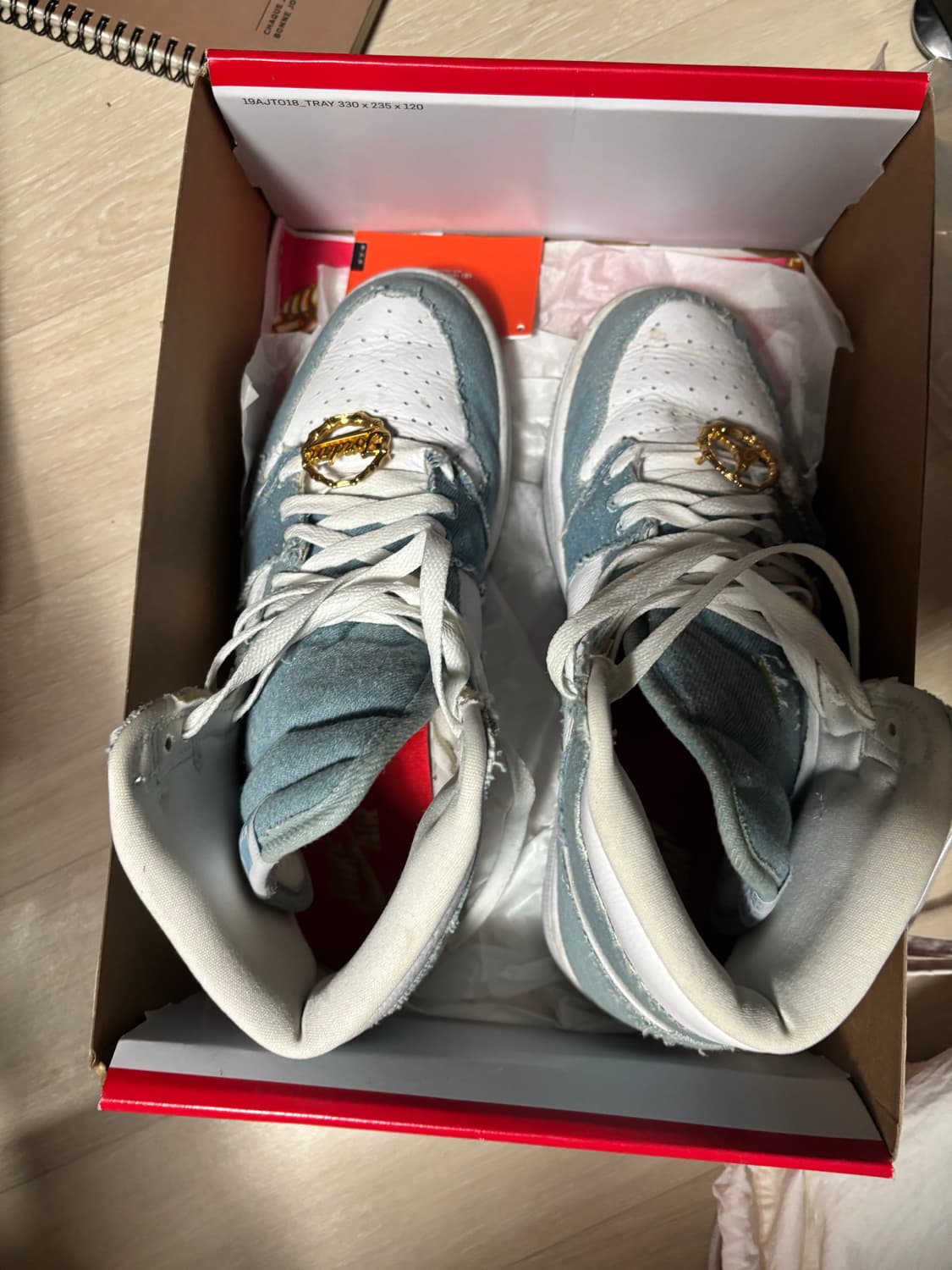 조던 Jordan 1 Retro High OG Denim 275 상품이미지3