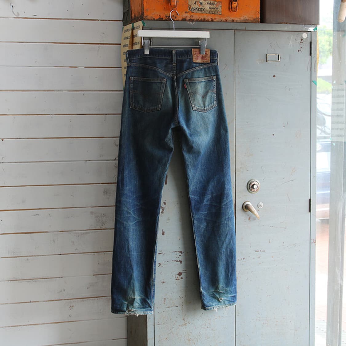 (착용컷) 리바이스 502xx 빅E 셀비지 진 (32) 상품이미지4