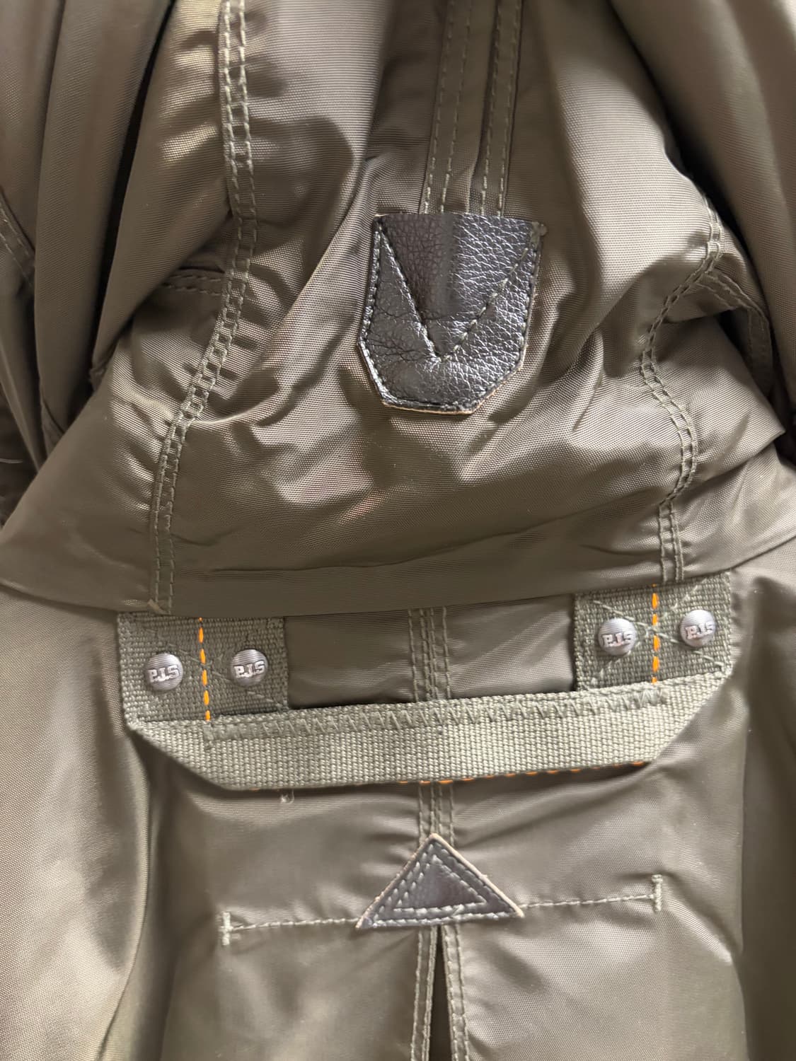 파라점퍼스 코디악 카키 L 구성품 풀 (국내 코스트코 구매 파정) 상품이미지5