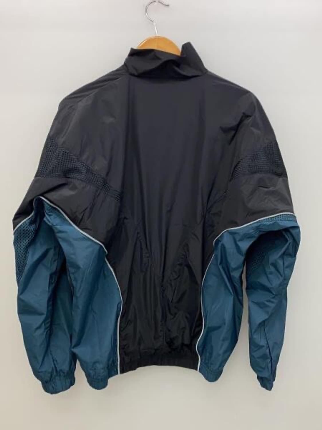 아디다스 리카이브 우븐 트랙탑 상품이미지8