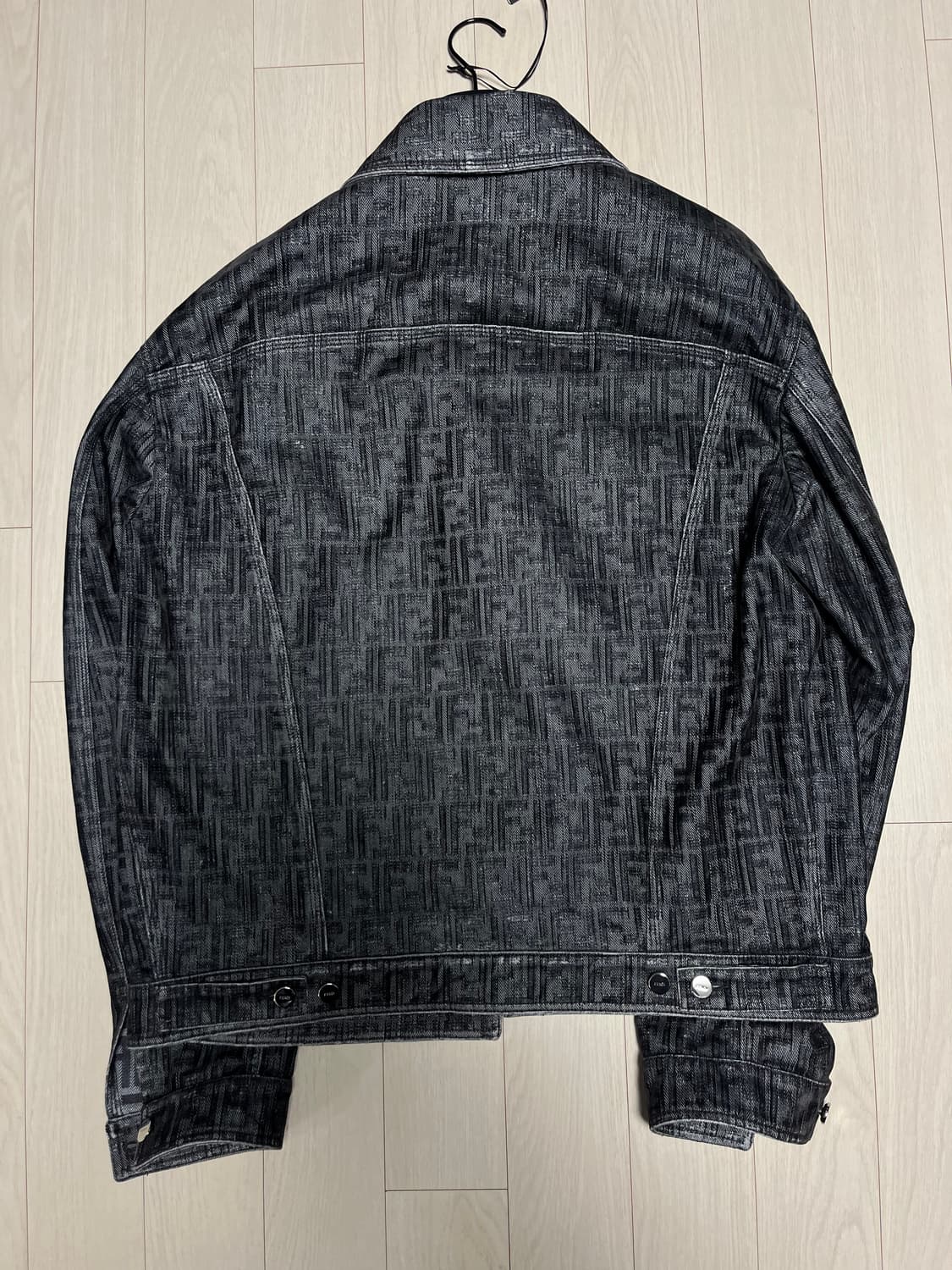 펜디 로고 데님자켓 상품이미지3