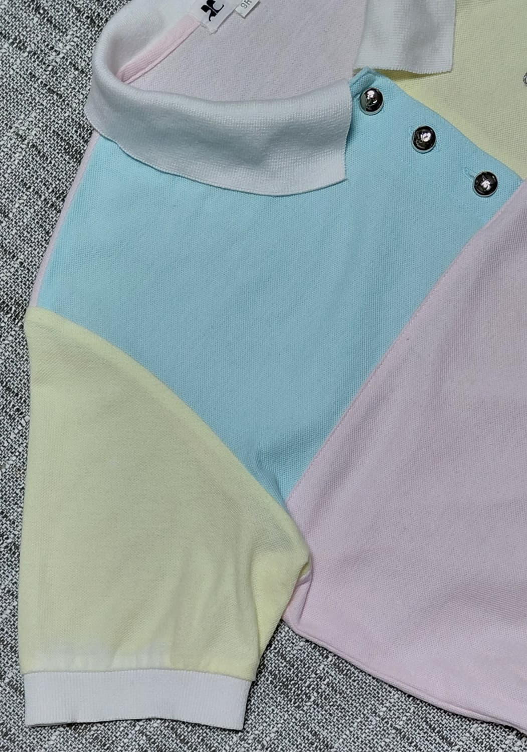 [S] Courreges 꾸레쥬 파스텔 배색 크롭 반팔 폴로 셔츠 상품이미지3