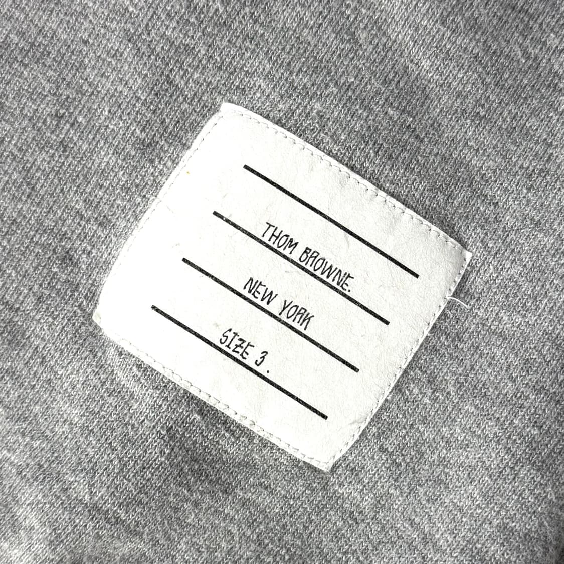 [3/당일출고]톰브라운 백삼선 맨투맨 상품이미지6