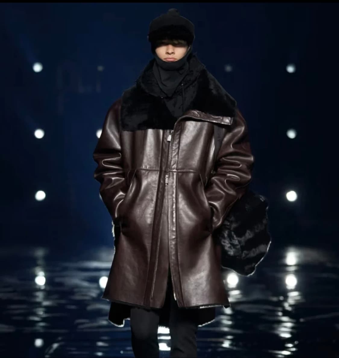 무스탕 예약품 상품이미지1