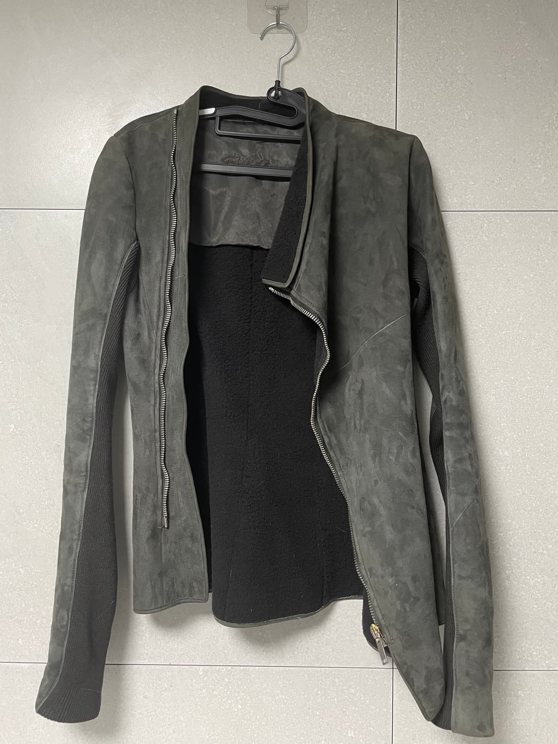 릭오웬스 13fw 하이넥 램스킨 사선지퍼 레더자켓 상품이미지2