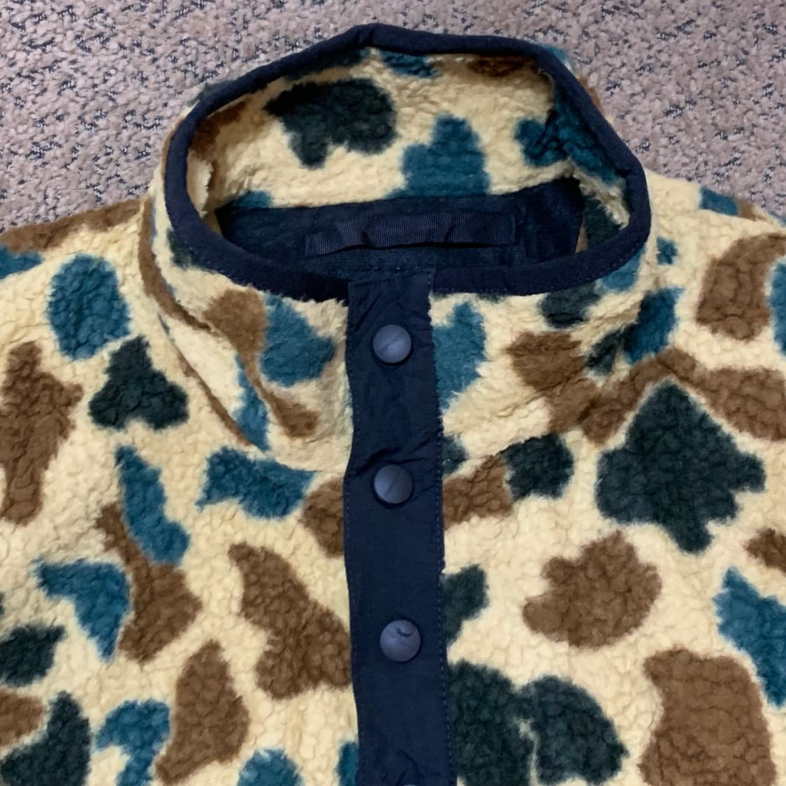 칼하트wip 카모 플리스 풀오버 (M) 상품이미지4