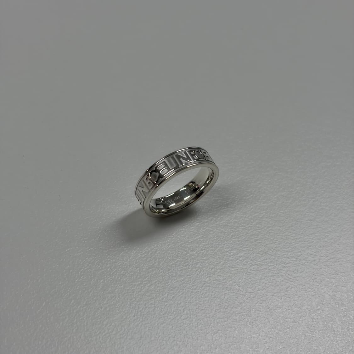 셀린느 이니셜 반지 상품이미지4