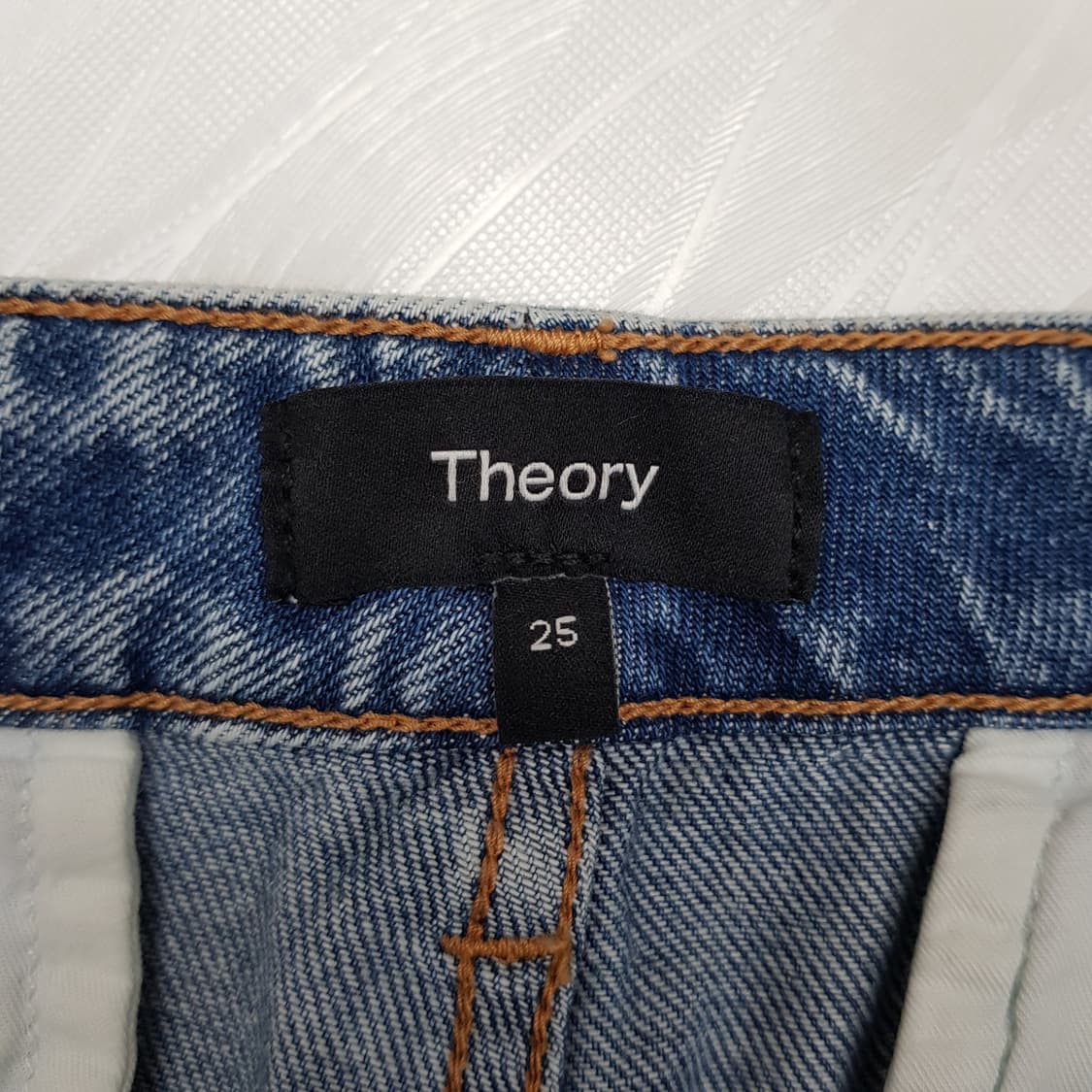 띠어리 Theory 2024 와이드핏 라이트 데님 팬츠 25사이즈 상품이미지7