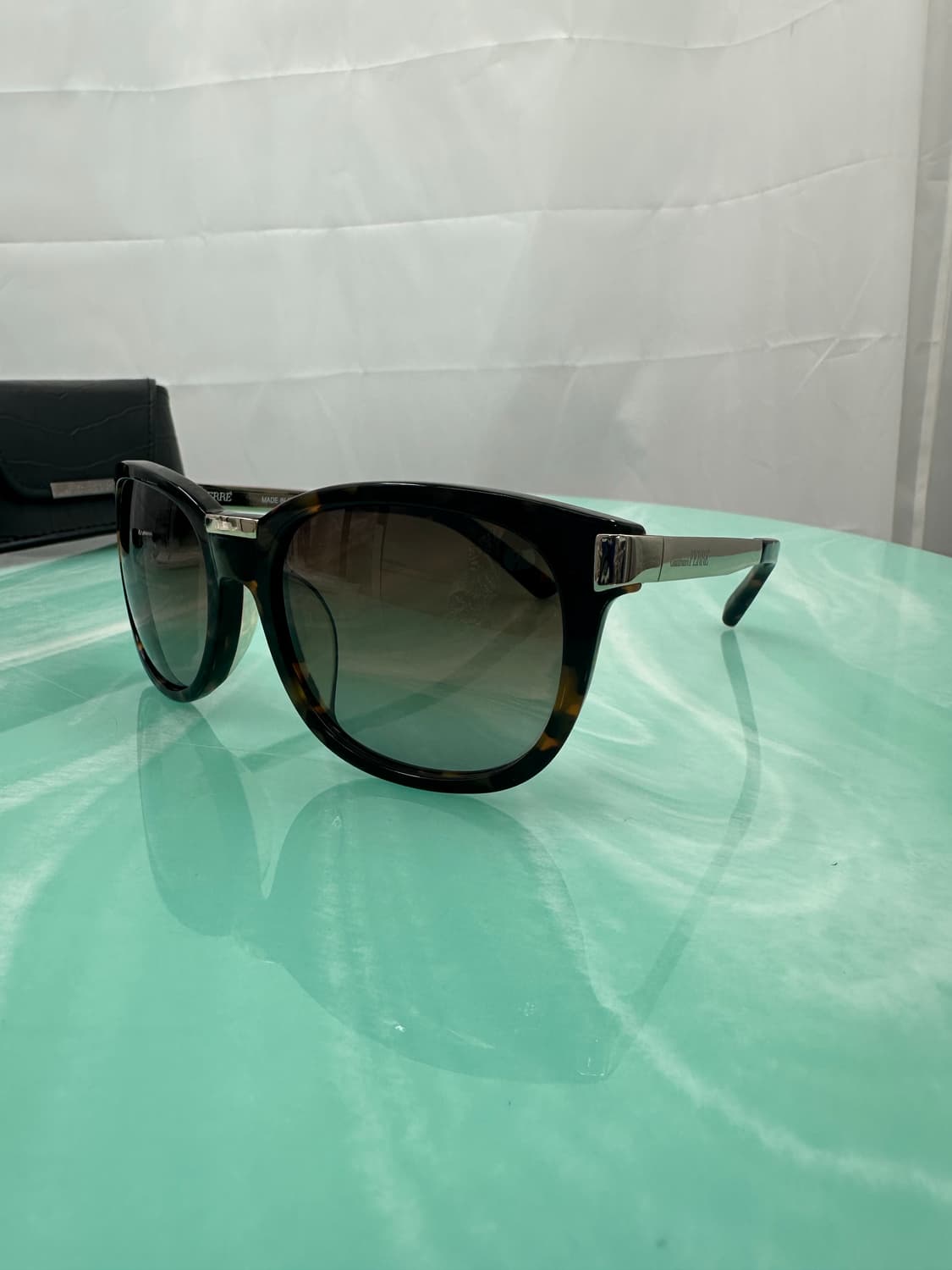 [새상품 무료배송] 지안프랑코 페레 Made In Italy 선글라스 상품이미지1