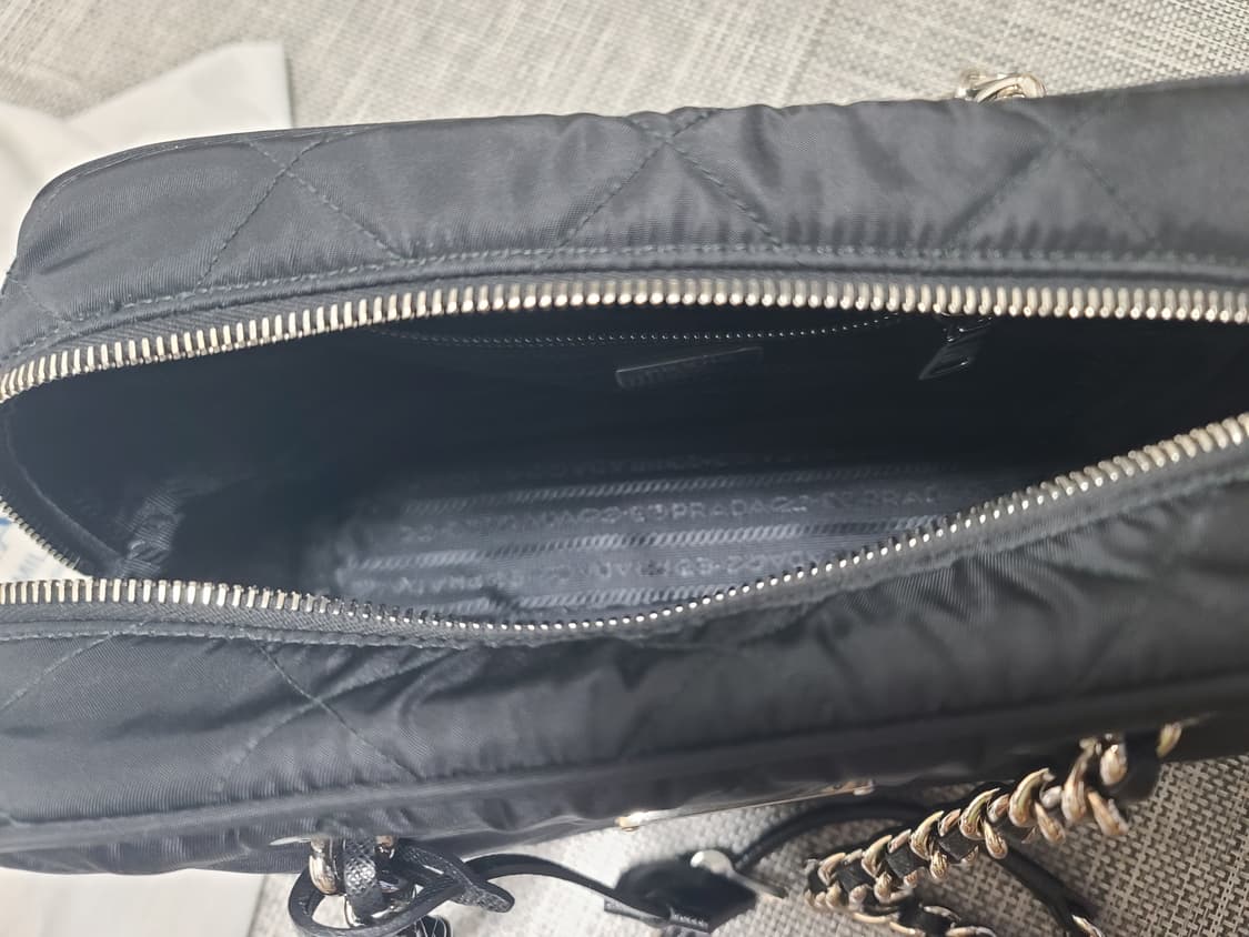 프라다 퀼팅백 체인백 볼링백 퀼팅 숄더백 1bb072 상품이미지5
