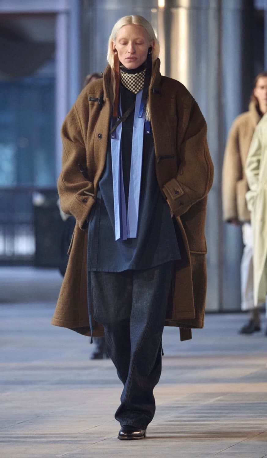 [46] 23fw 르메르 더플 코트 브라운 상품이미지1