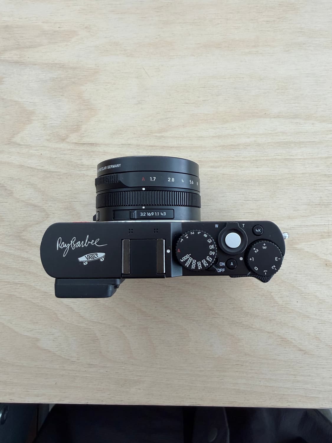 라이카 디럭스7 반스 상품이미지5