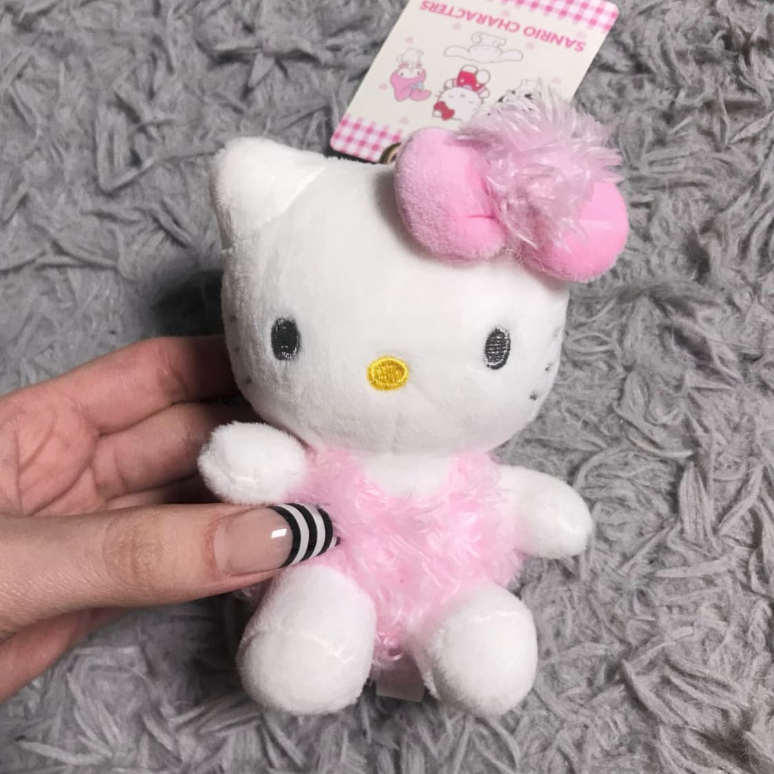 산리오 정품 헬로키티 핑크 퍼 인형 키링 새상품 상품이미지1