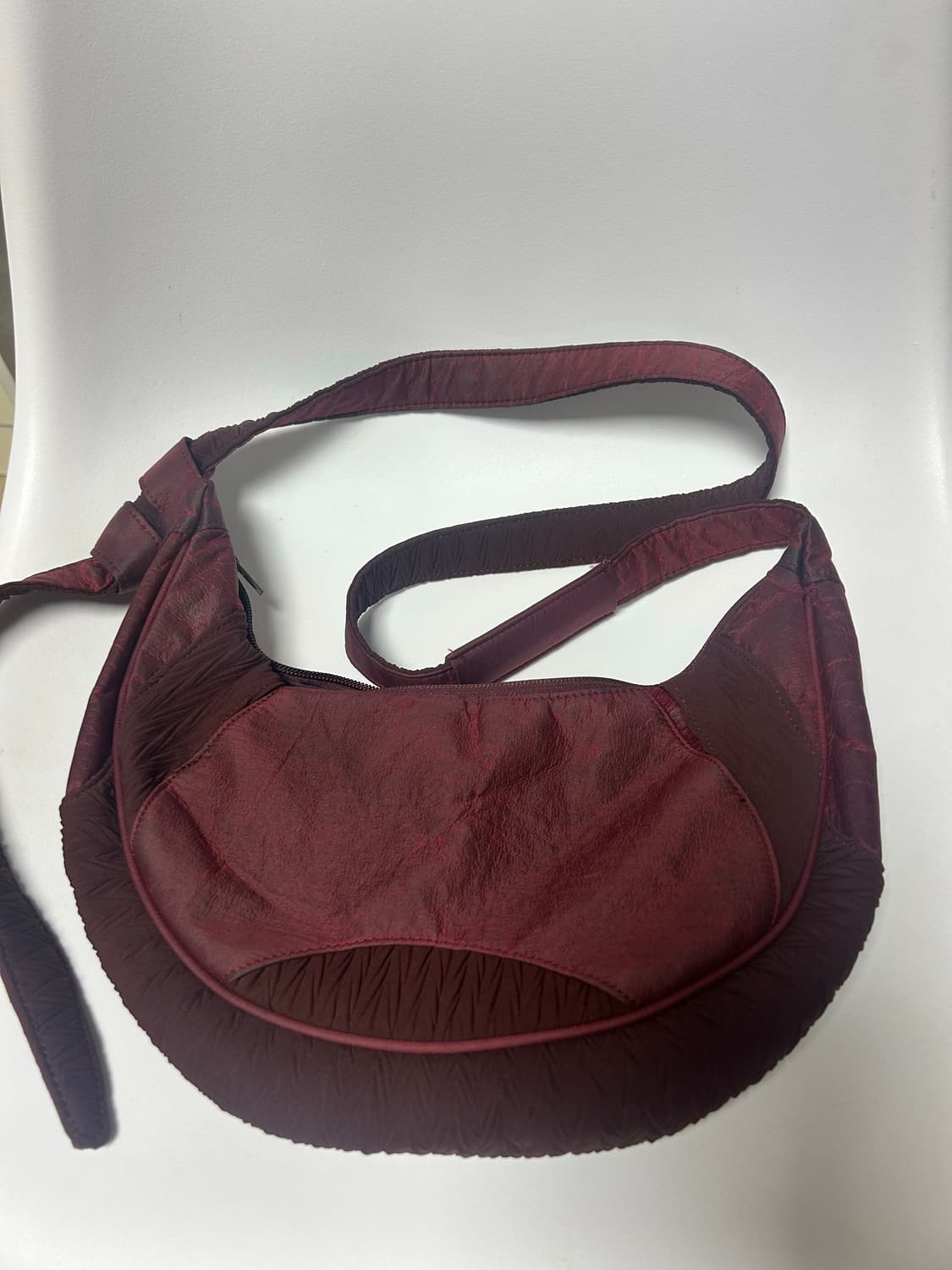 xlim 엑슬림 슬링백 버건디 상품이미지1