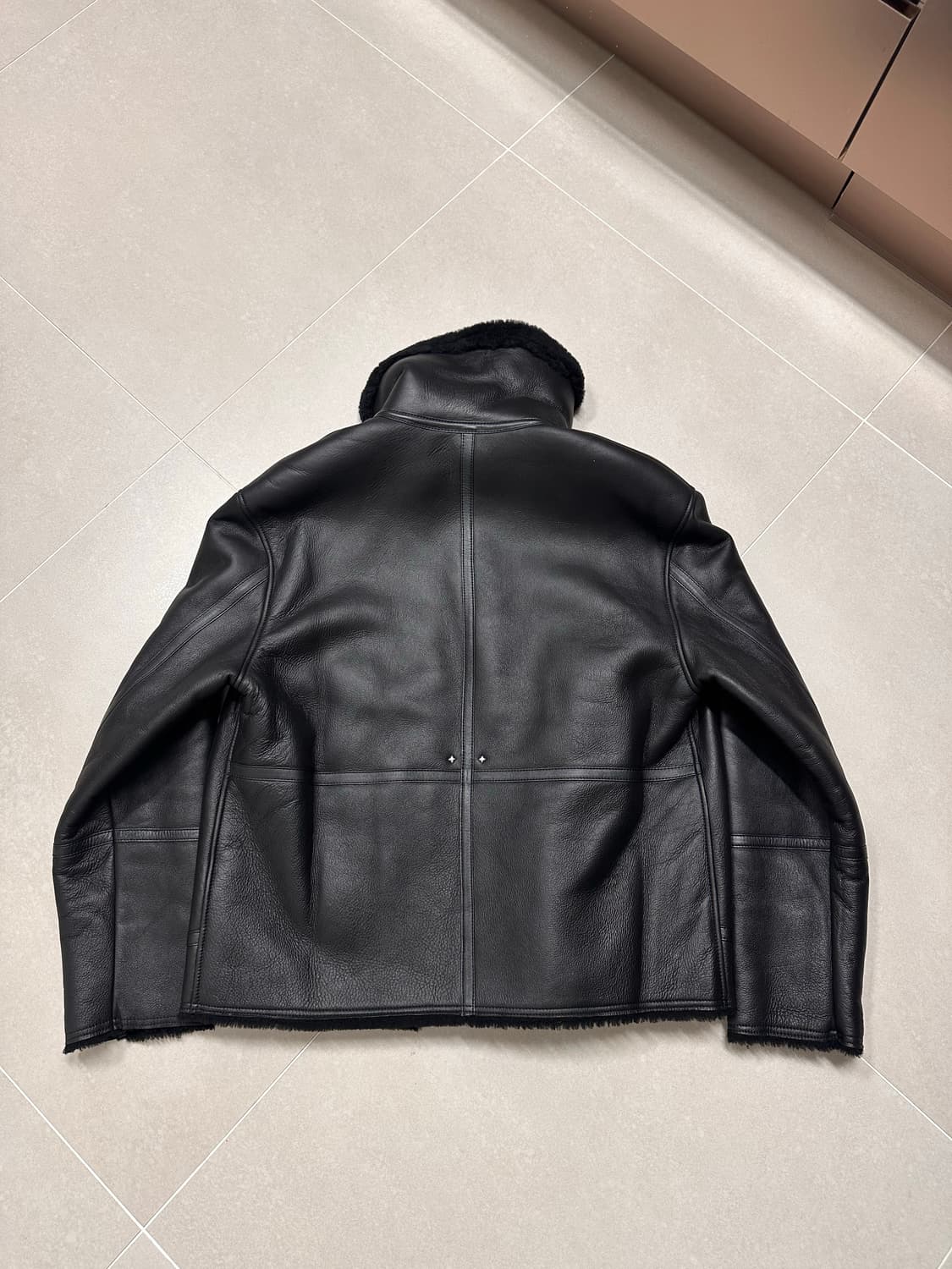 비바스튜디오 24FW 리얼 무스탕 M 상품이미지7