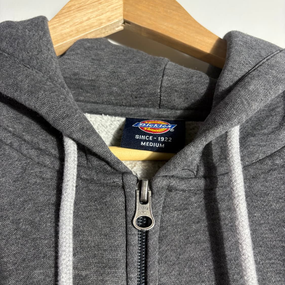 디키즈 로고 후드집업 차콜 (무료배송) 상품이미지4