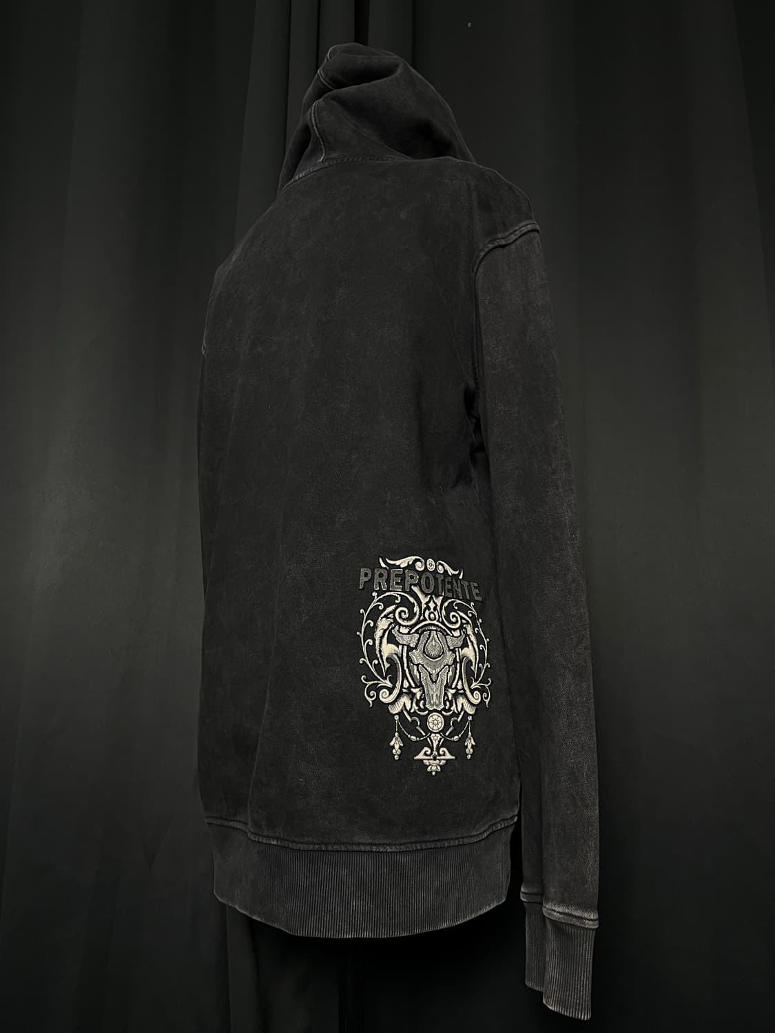 PROITENTE 펑크 자수 십자가 그레이 후드  상품이미지5