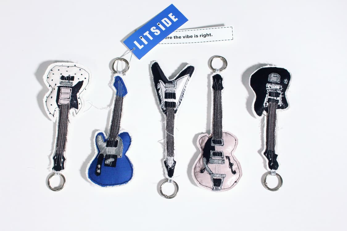 Wish you all rock🎸 기타 키링 상품이미지3
