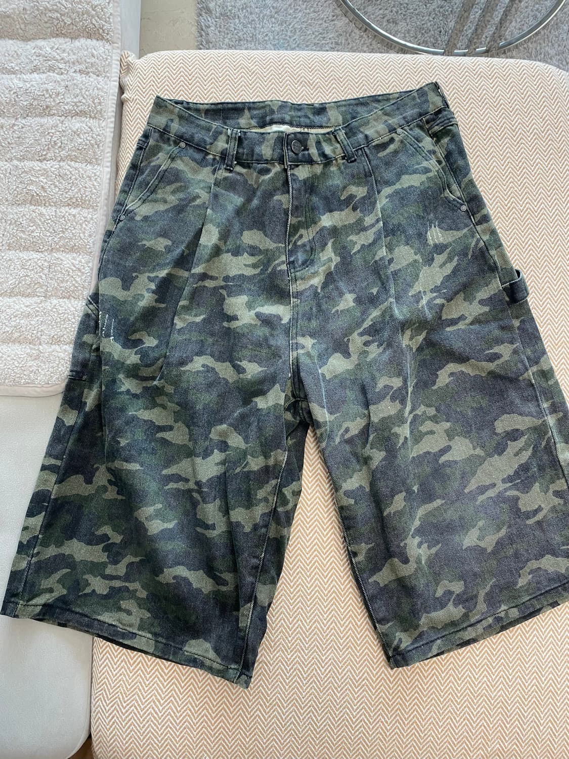 디미트리블랙 카모 버뮤다 데님 팬츠 카펜터 국방 슈프림 상품이미지1