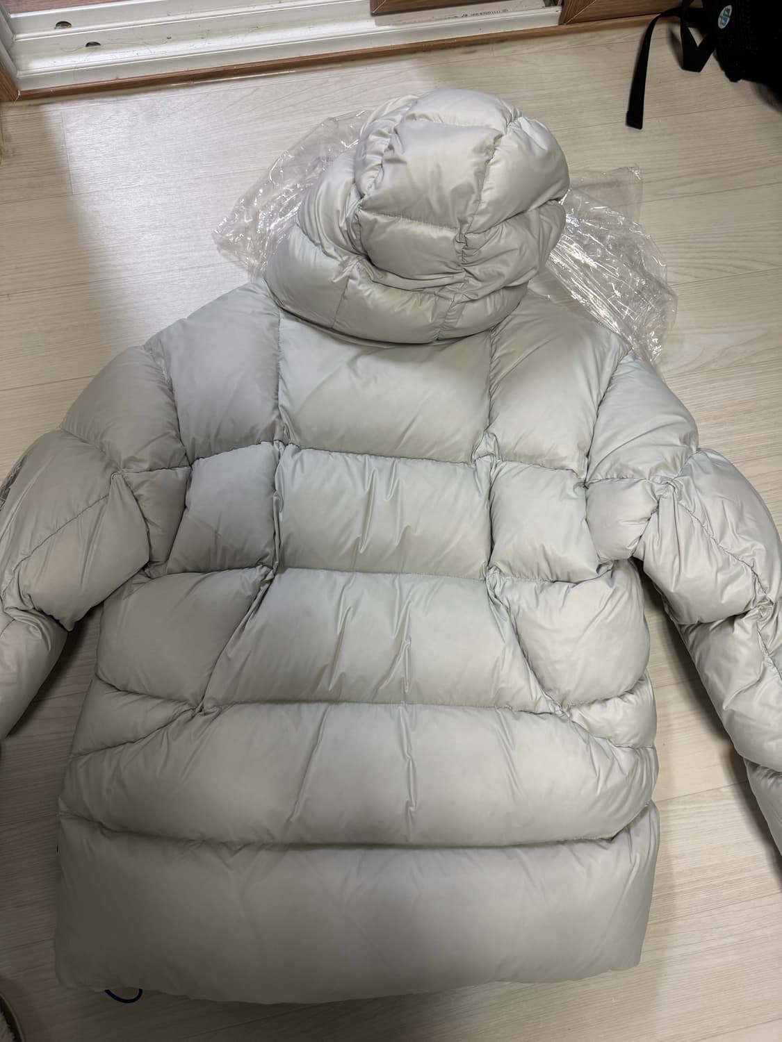 팔라스 패딩 24fw 바라클라바 푸파 콘크리트 M사이즈 상품이미지10