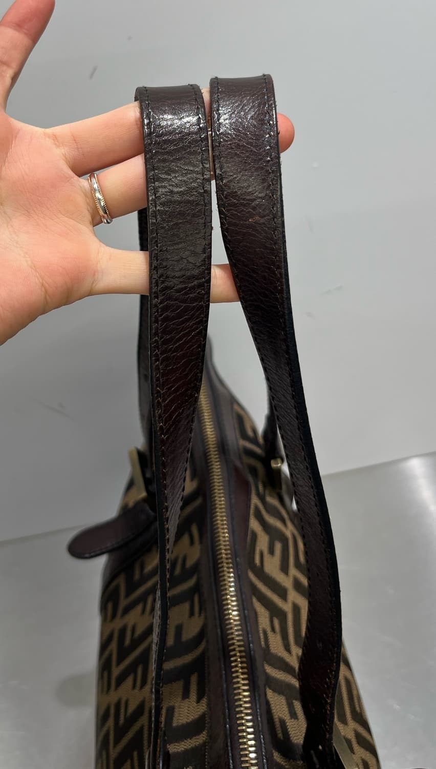 펜디 쇼퍼백 상품이미지3