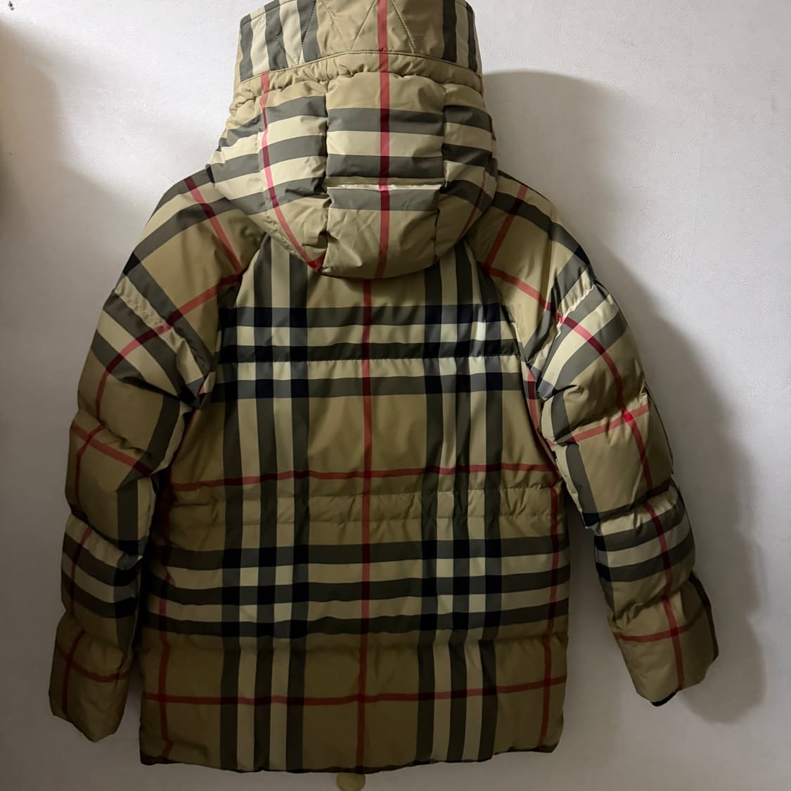 버버리 노바체크 디태처블 후드 체크 리사이클 패딩 S (66-77) 상품이미지4