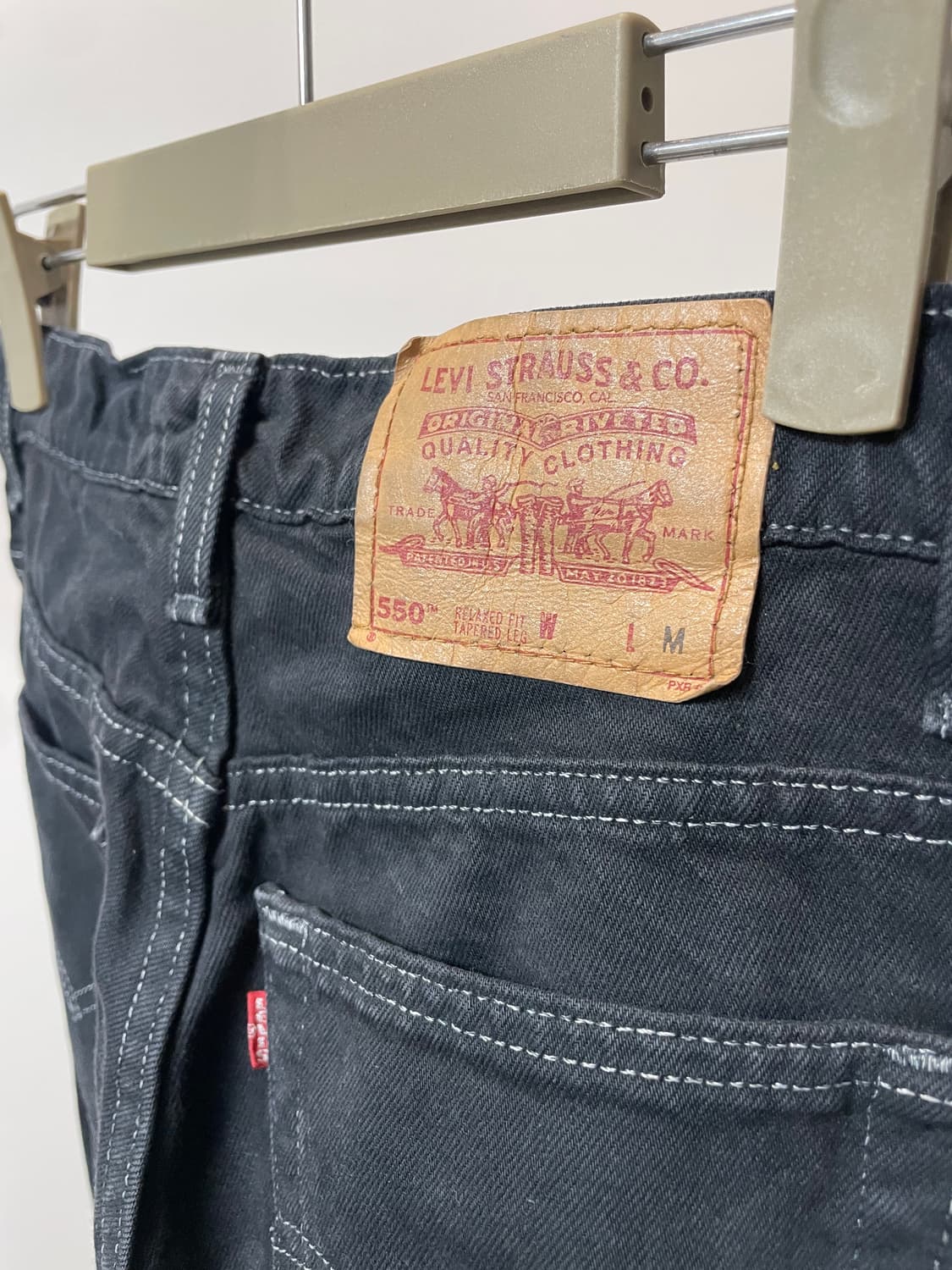 (M) 90s USA 리바이스550 테이퍼드핏 블랙진 데님팬츠 상품이미지4