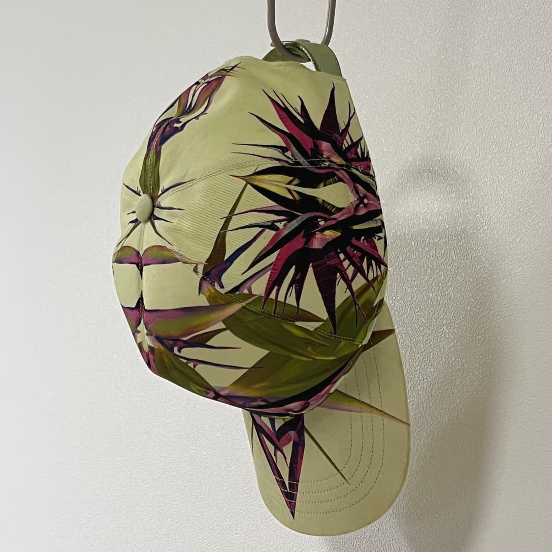 지방시 12SS 파라다이스 캡 스냅백 상품이미지2