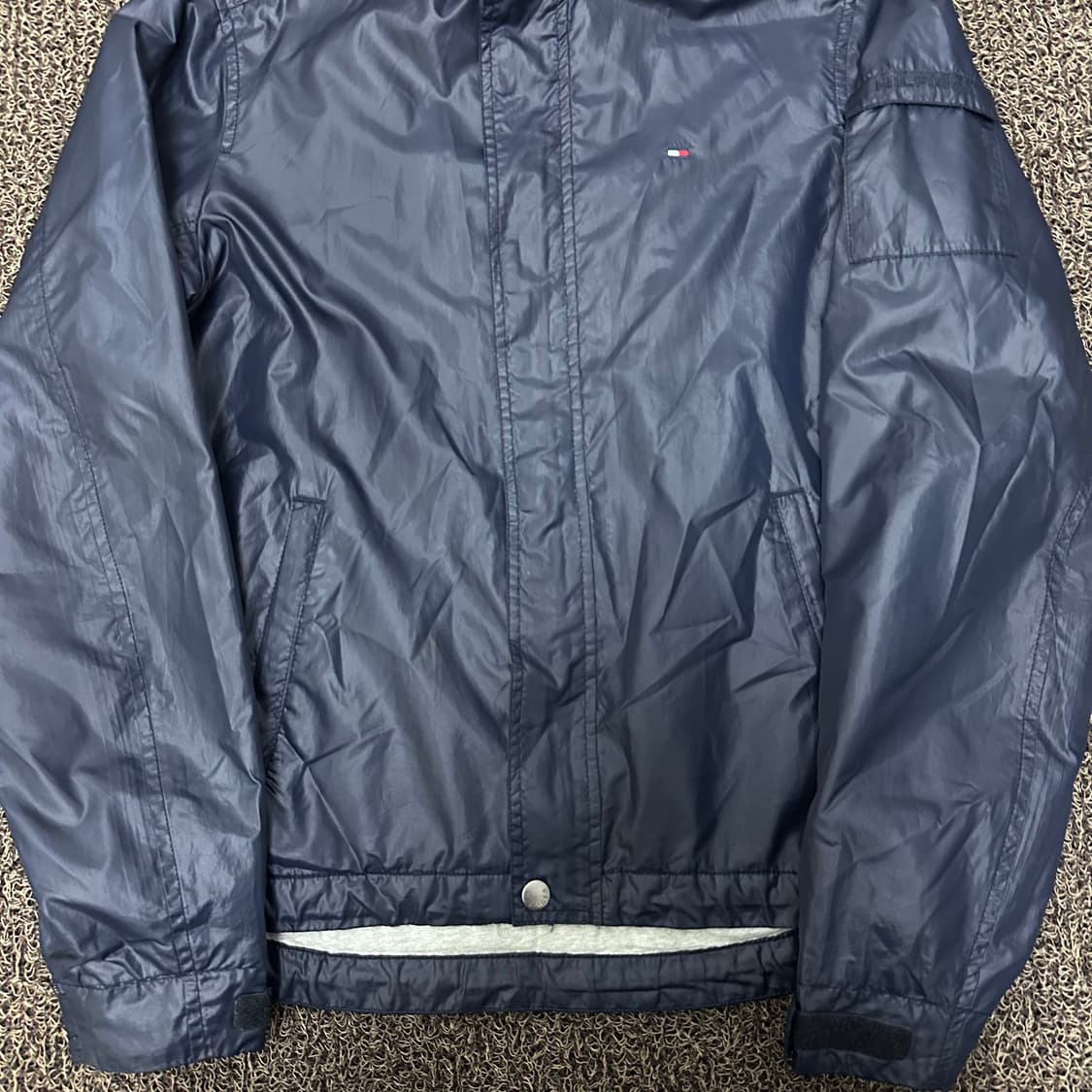 타미힐피거 유광 바람막이 자켓 네이비 S 상품이미지4