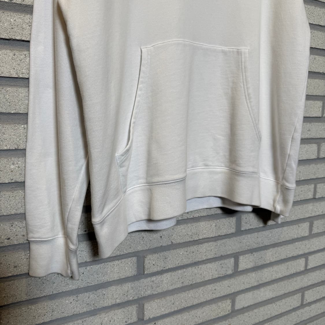 아디다스 후드티 화이트 컬러  상품이미지3