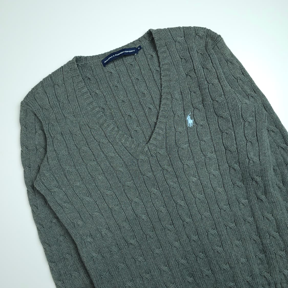 [택포]폴로 케이블 브이넥 니트 M 상품이미지2