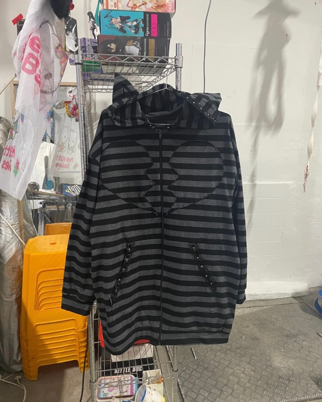 아컨시엘 EMO CAT HOODIE 상품이미지3