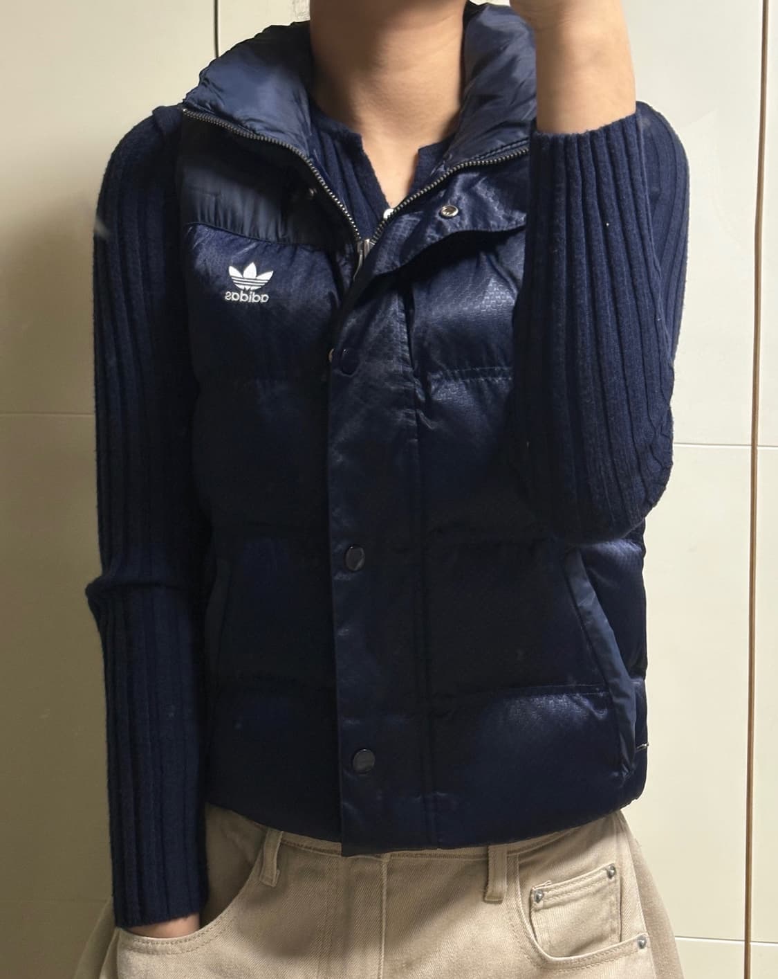 아디다스 퍼 패딩조끼 (퍼 탈부착) 네이비 상품이미지1