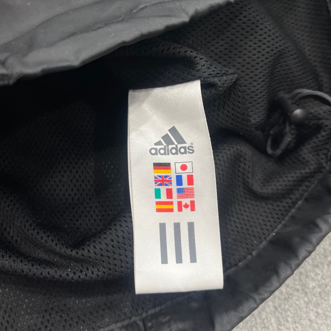 100 아디다스 블랙 바람막이 자켓 상품이미지9