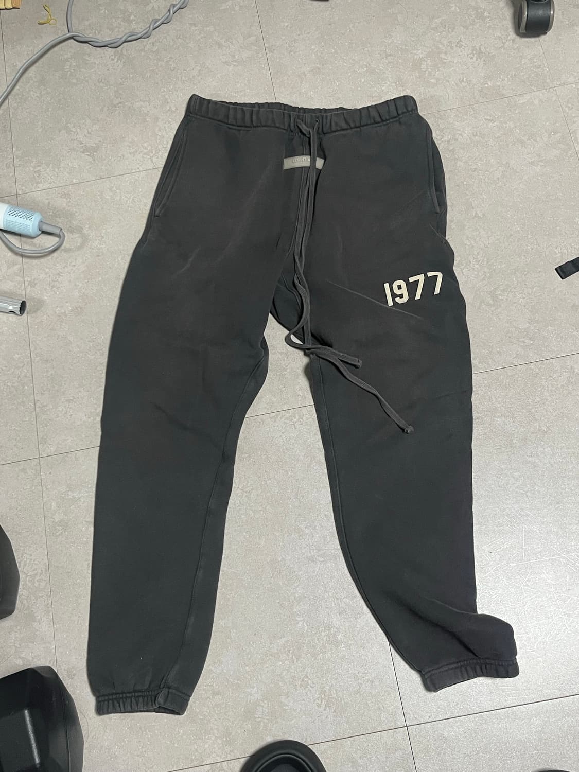 피어오브갓 에센셜 1977 스웨트 팬츠 아이언 s 상품이미지1
