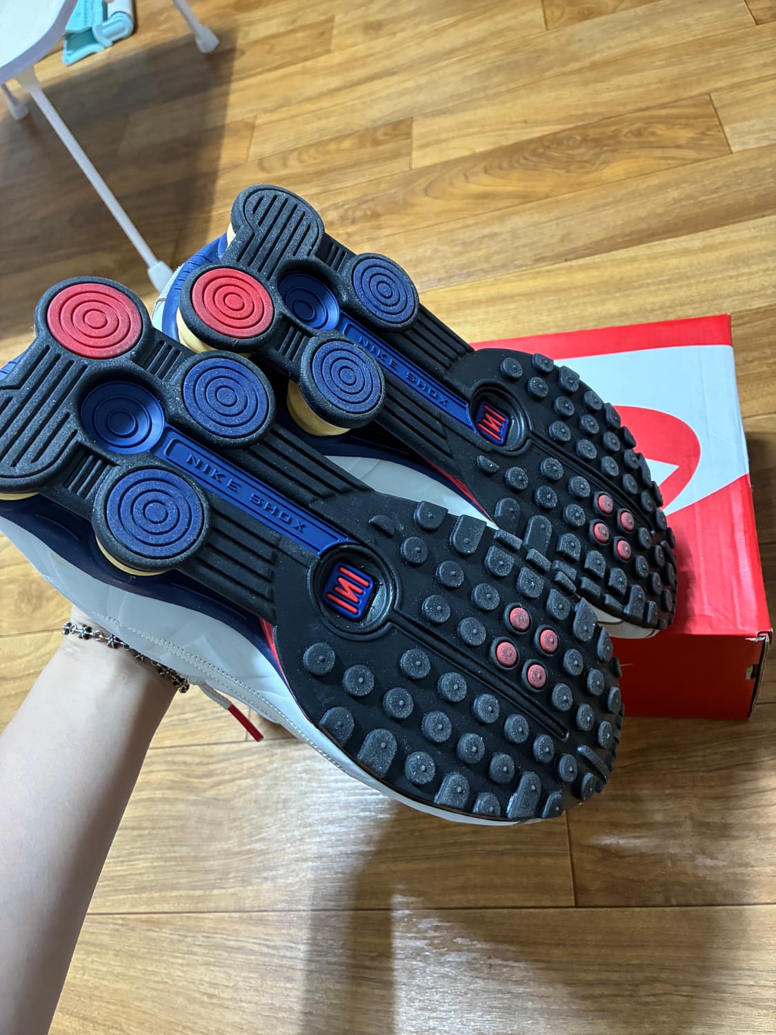 나이키 샥스 R4 265 상품이미지3