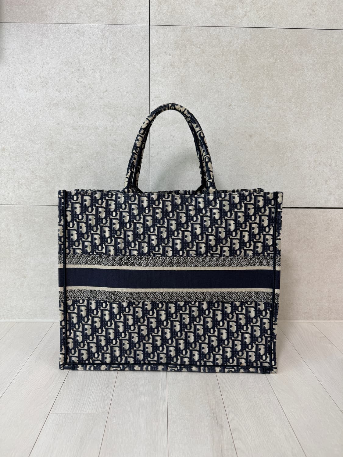 디올 북토트백 라지 상품이미지3