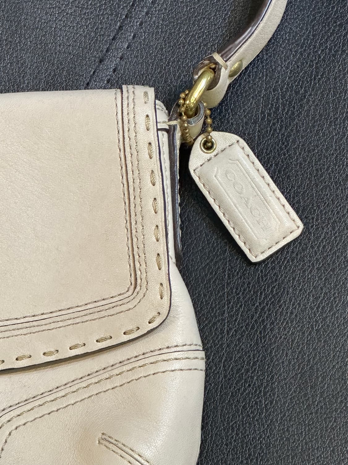 COACH 코치 아이보리 스티치토트백 상품이미지3