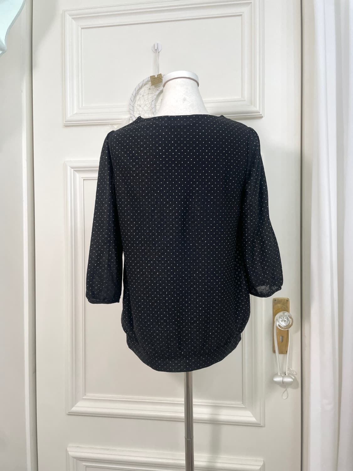 black silver dot pleats blouse(size-M) 상품이미지3