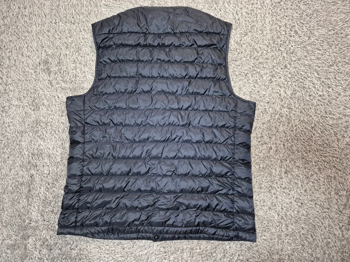 유니클로 남성 경량 다운 패딩 조끼 L 상품이미지3
