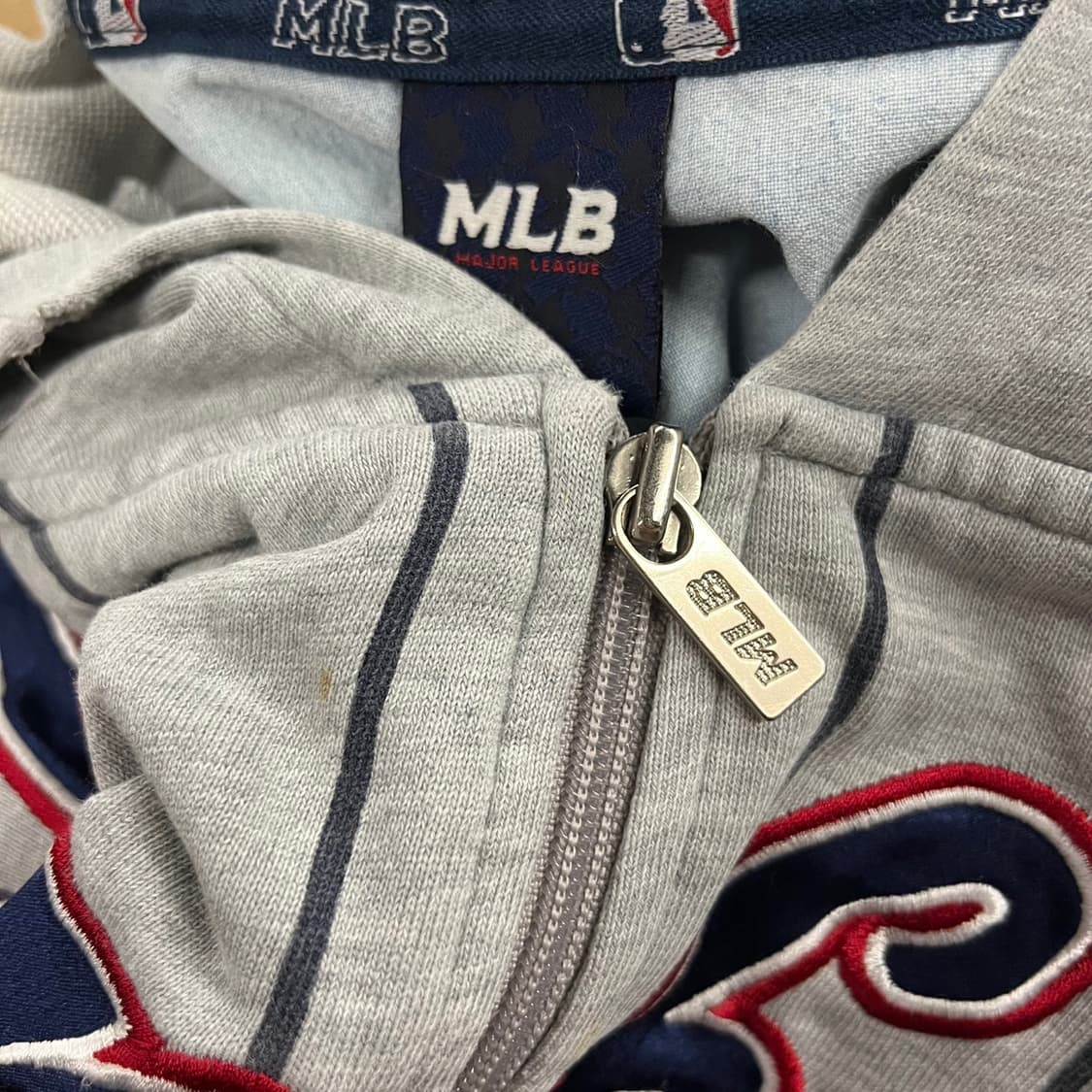 엠엘비 양키스 그레이 스트라이프 후드집업  상품이미지6