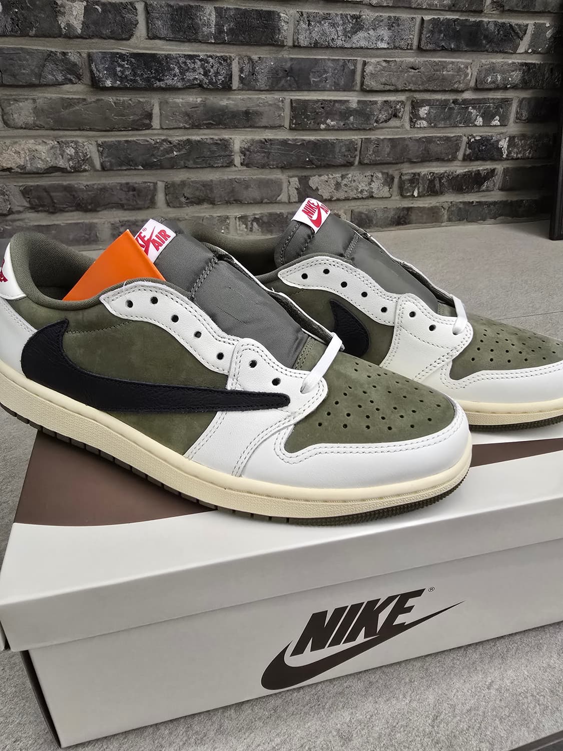 새상품 나이키운동화 조던1 스캇 275 상품이미지4